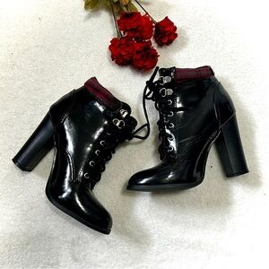 Qupid Black Vinyl Plaid Heeled Combat Booties - Size 6